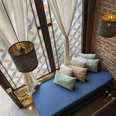 Duplex 5 Min Walk To Spots In Historic Center Apartamento